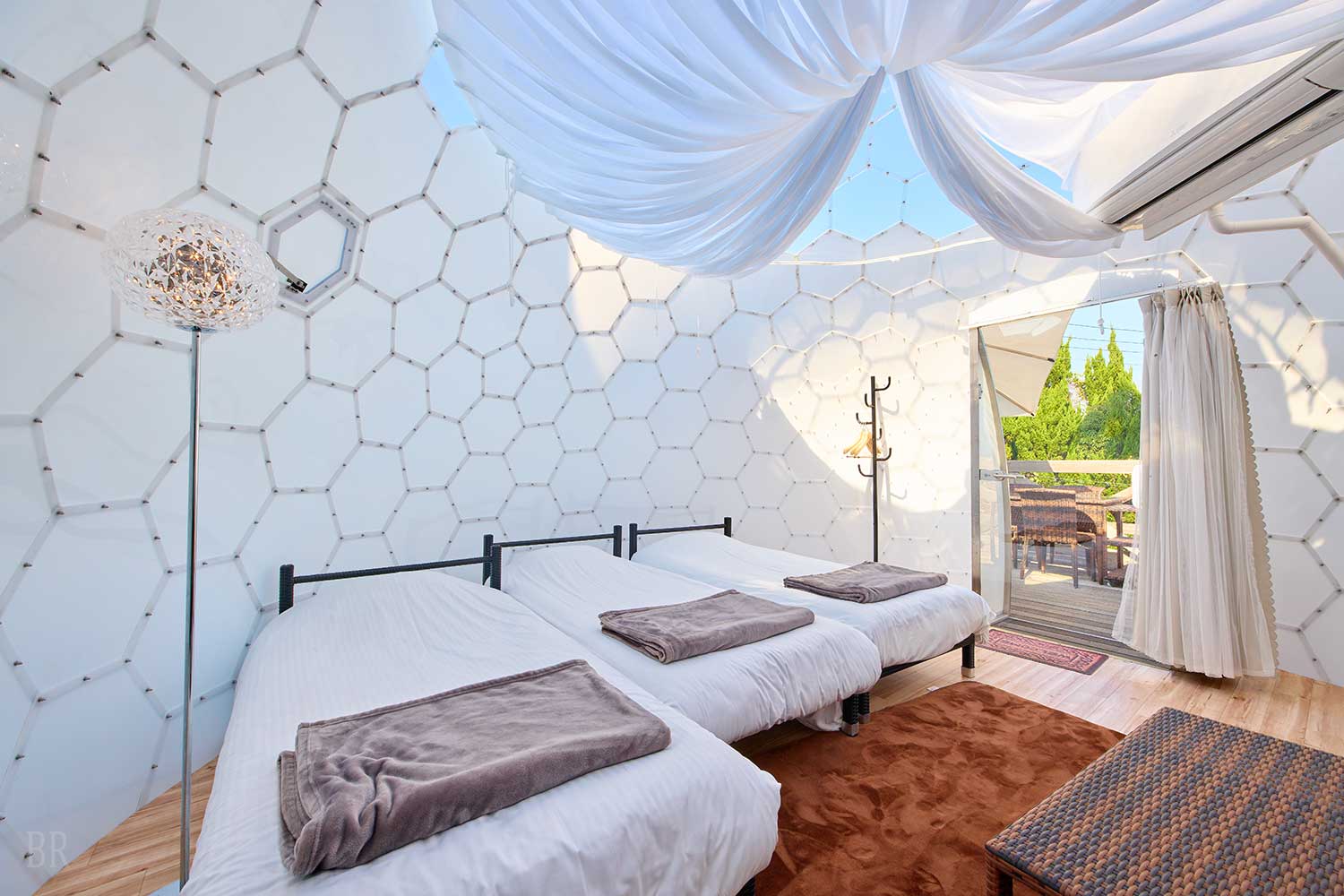 Aura ~A~ Sky Hill Dome