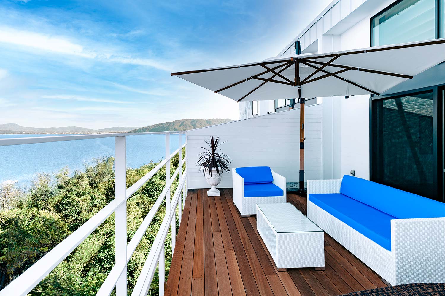 overlooking the Seto Inland Sea Spectacular Ocean View Glamping
