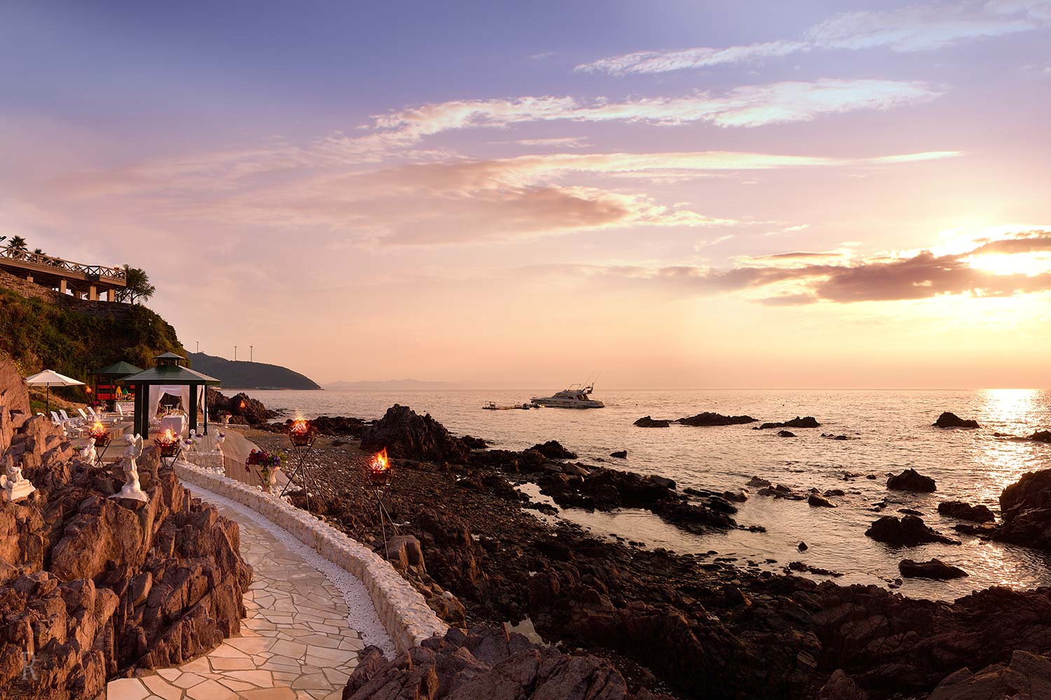 overlooking the Seto Inland Sea Spectacular Ocean View Glamping